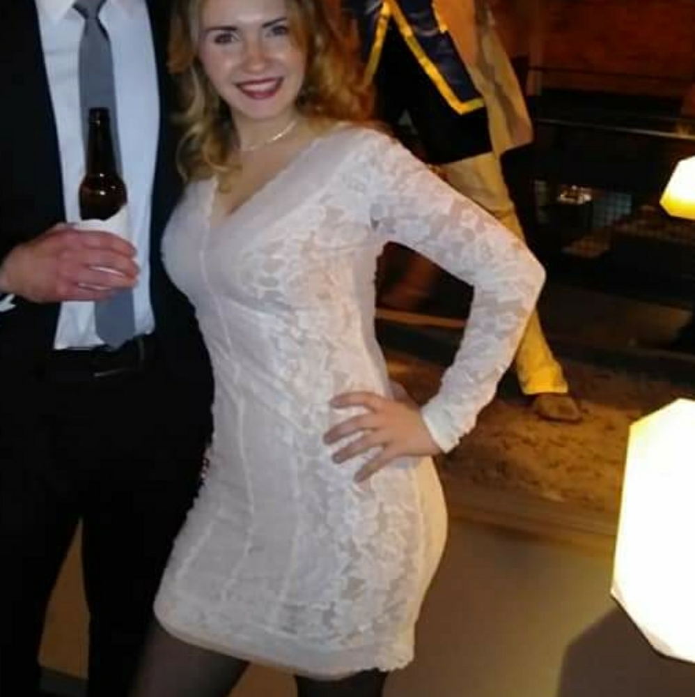 Lacy white long-sleeved bebe dress